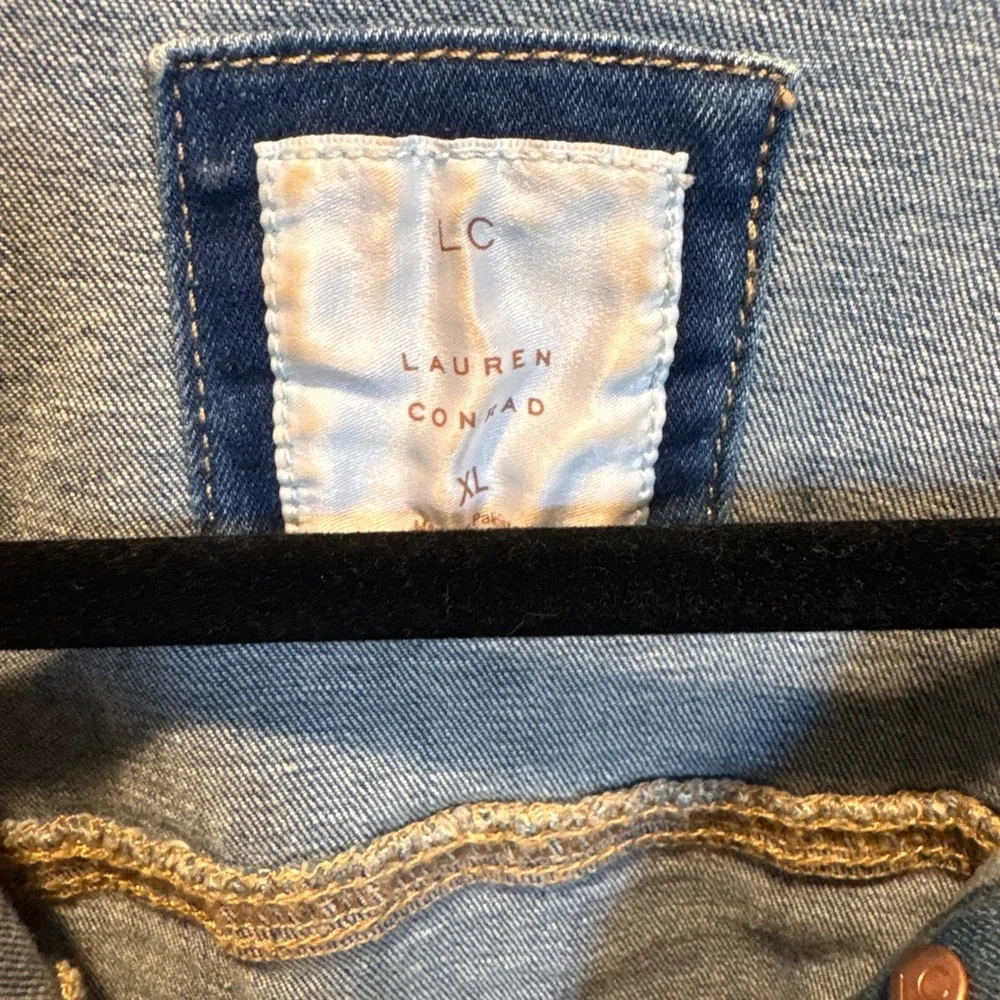 LC Lauren Conrad Blue Denim Jacket - Picture 2 of 4